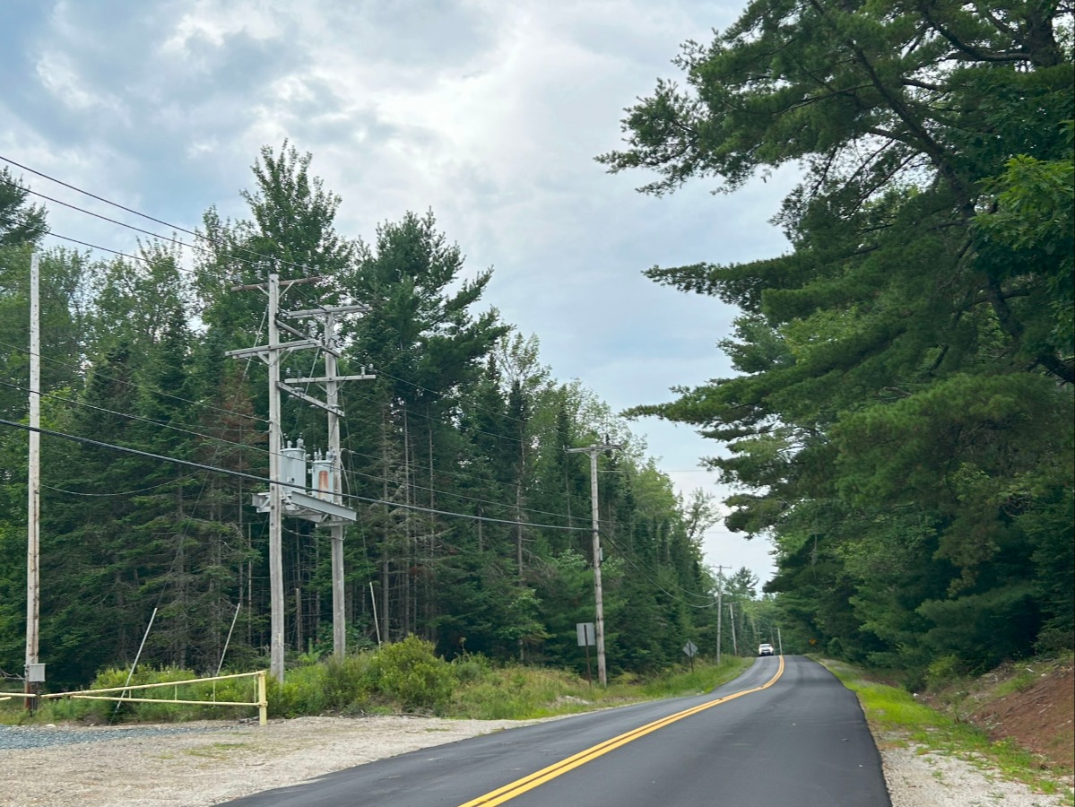Toddy Pond Rd. in Surry